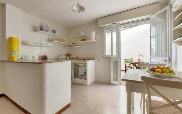 3756 Le Conchiglie - Monolocale by Barbarhouse