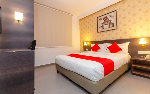 Capital O 91277 Nur Villa Hotel