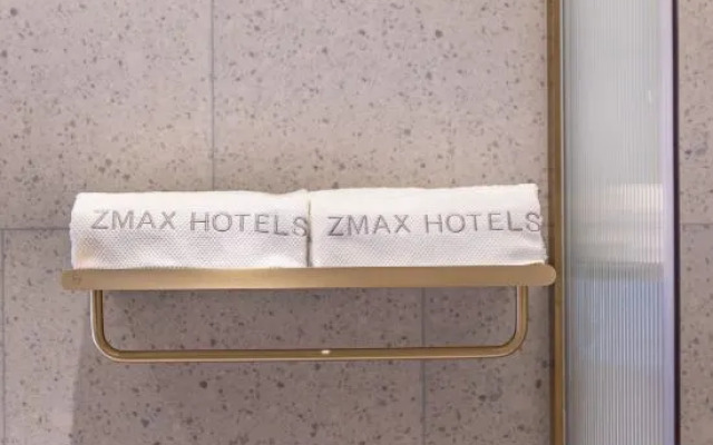 PALACE Hotel (Beijing Beiyuanqingheying Metro Station)