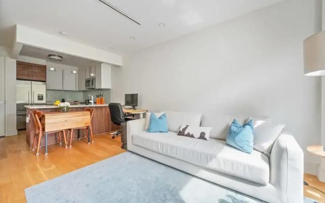 Withers by Rove Travel 1BR Williamsburg Apt