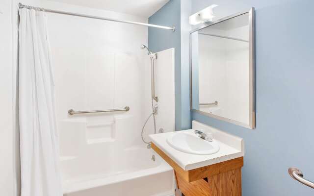 WoodSpring Suites Pharr