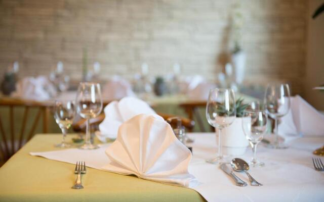 Hotel & Restaurant Waldcafe Hettstedt