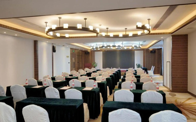 Auden  International  Hotel