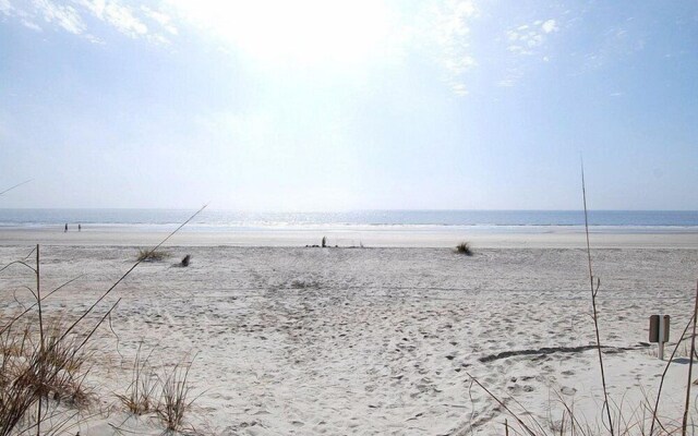 Barrington Court 311