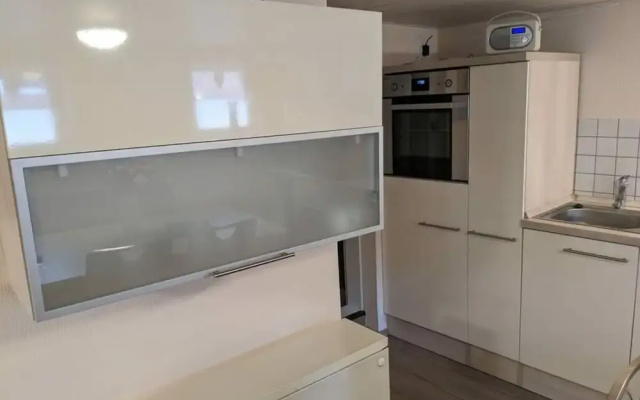 Huus Meta Modern Retreat