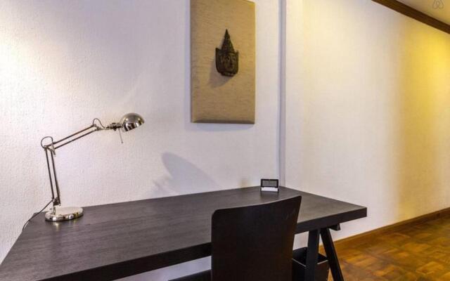 Fabulous Second Floor Apartment Dasiri Downtown Residence