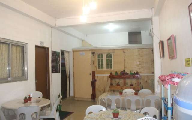 Maraño's Hometel