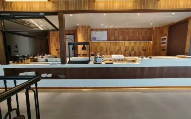 Taizhou Maitian Yaduo Hotel (Huangyan RT Mart Branch)