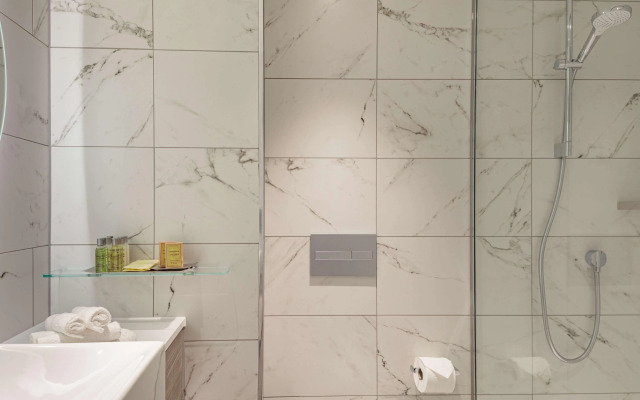 Doubletree by Hilton Bath