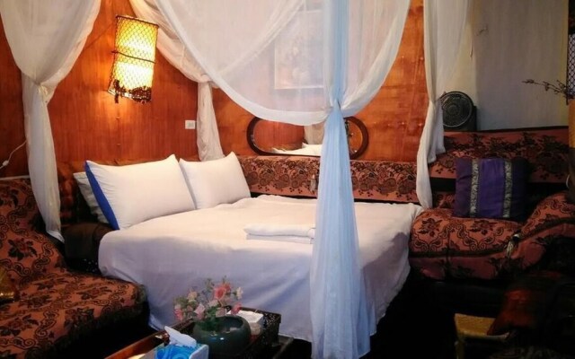 Backpacker Guest Home