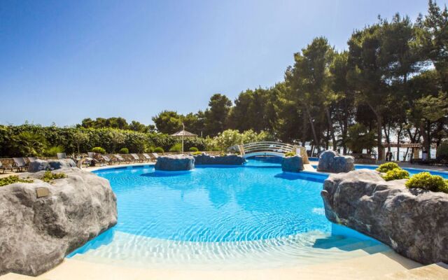 Matilde Beach Resort 28223