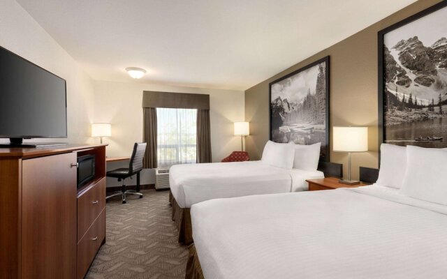 Super 8 Calgary Shawnessy Area
