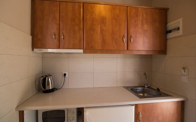Akti Hotel & Apartments