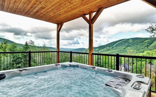 Blanc 24 - Les Chalets Alpins, Stoneham