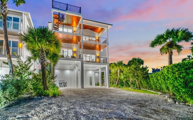 The Plaza in Siesta Key