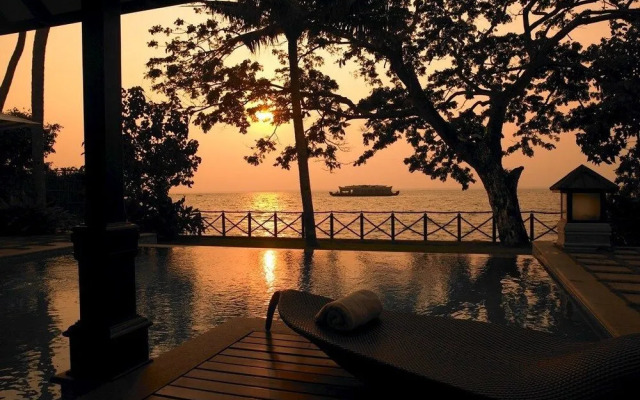Radisson Plaza Resort & Spa