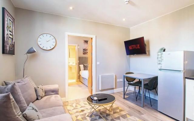 Ebenezer Hideaway in Sheffield by Avo Apartment