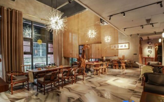 Yunlu garden hotel（Duyun sanxian museum branch）