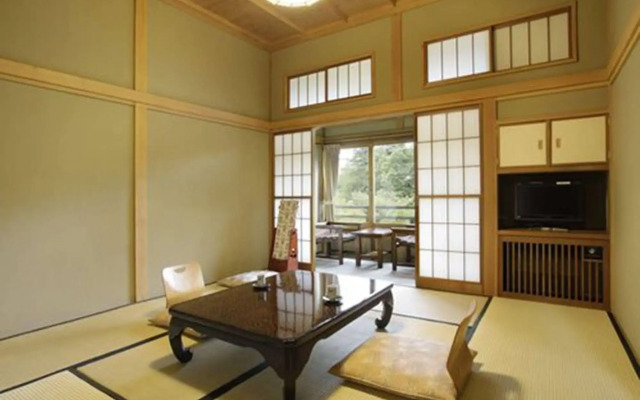 Kusatsu Hotel 1913 Bettei Pedalo