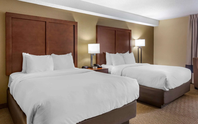 Comfort Inn & Suites near Danville Mall