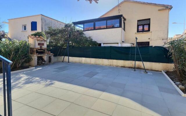 Agréable appartement climatisé à 25m de la plage