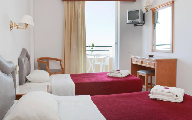 Dedalos Beach Hotel