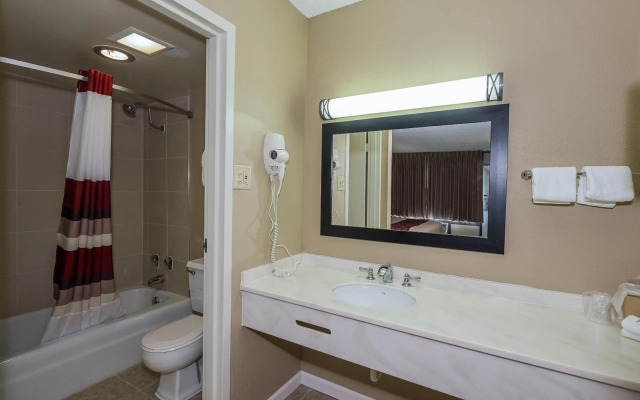 Red Roof Inn Clearfield