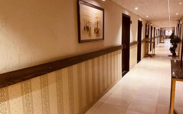 Hotel Grand Arena