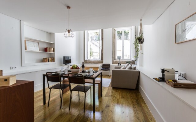 Tripas-Coração, Rosário Apartments