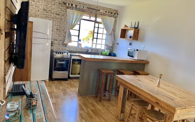 Charme e Aconchego - Casa para 10 pessoas com 3 quartos