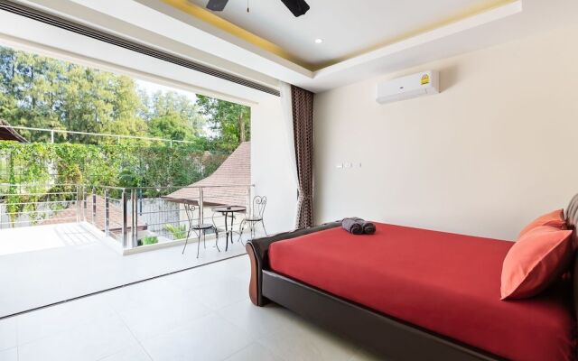 Exquisite Thai Balinese Pool Villa Mika