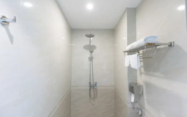 Royal Hotel Thanh Tri