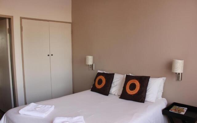 Travel Lodge