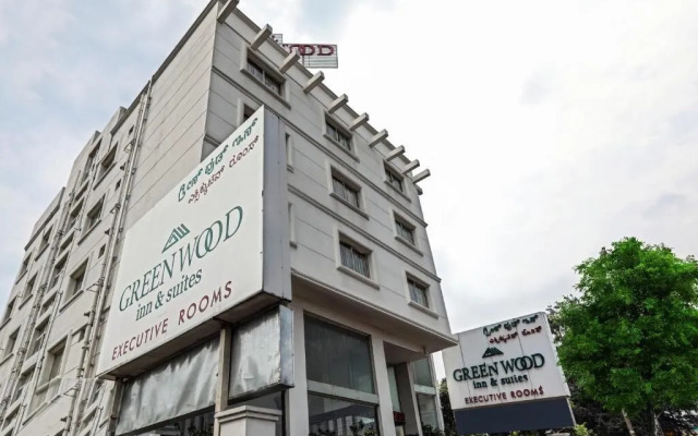 Itsy By Treebo - Greenwood Inn And Suites