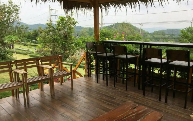 Mai Ngern Mai Thong Resort