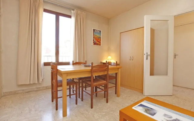 Grand Studio 30m² En Centre-Ville À Nice