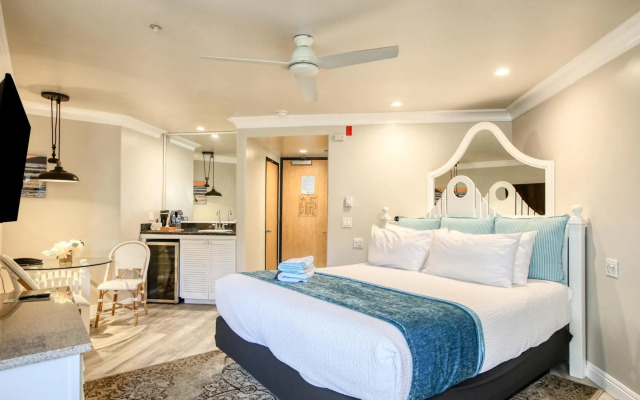 SeaVenture Beach Hotel