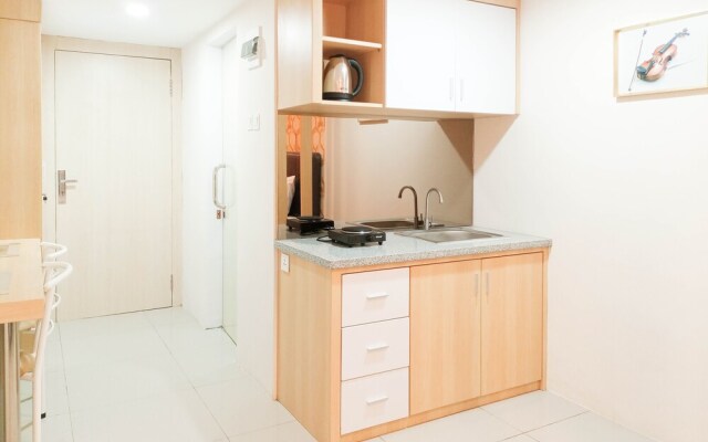 Tranquil And Comfort Studio At De Prima Apartment