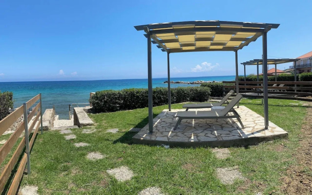 Amaltheia Beach Front Houses