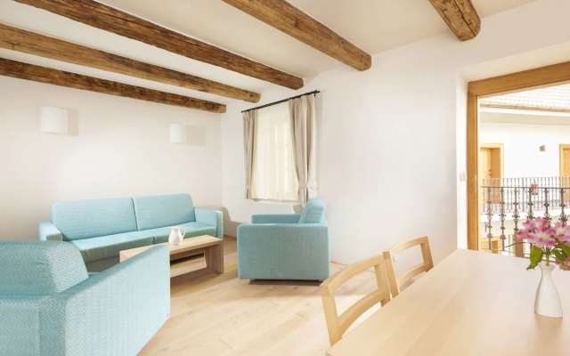 Hotel At the White Lily