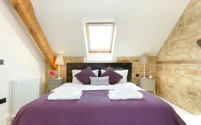 Classic Family Barn Conversion in Radcot