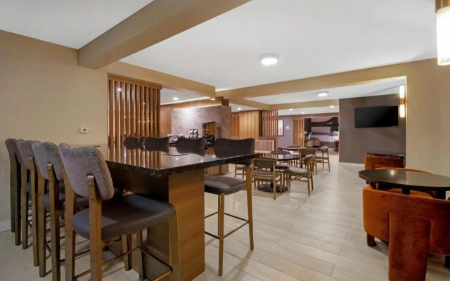 Best Western Plus Meadowlands