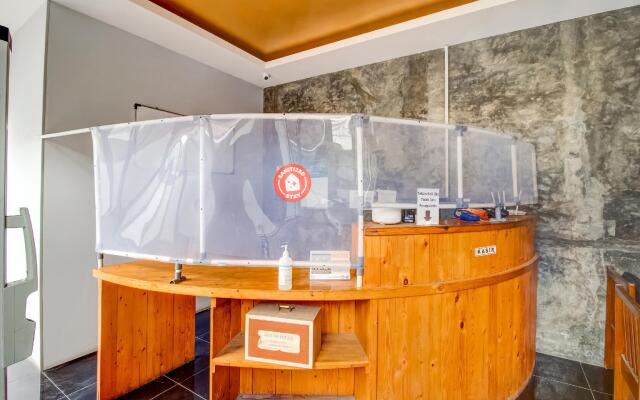 OYO 3750 Elder Guest House