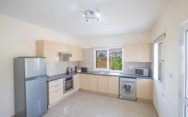 Villa Josie, Modern 3Bdr Ayia Napa Villa With Pool