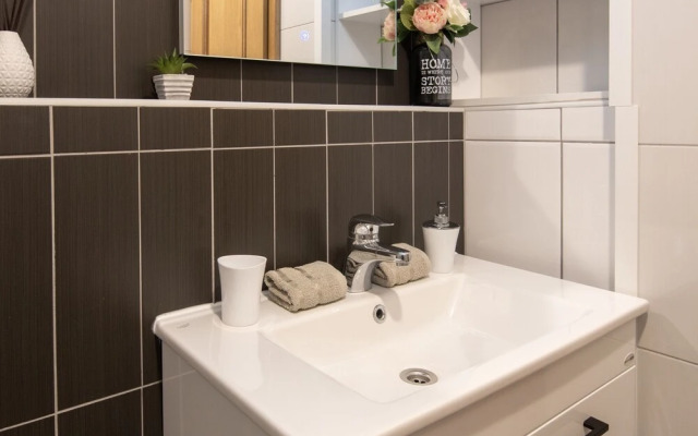 Makarska Beach Apartments Lucija