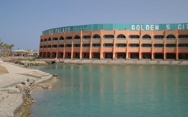 Golden 5 Almas Resort