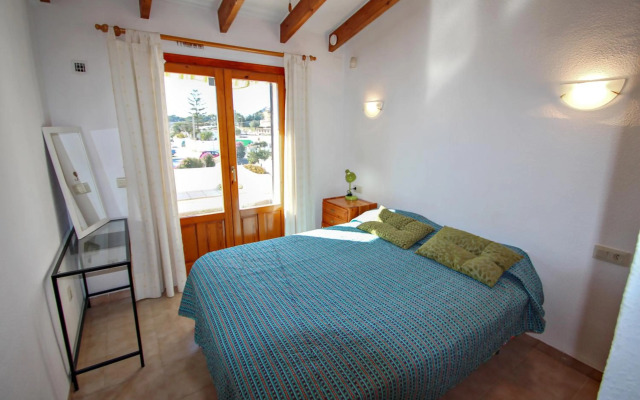 Jane - modern, well-equipped bungalow in Moraira