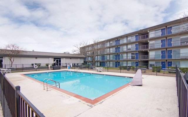 Studio 6 Mesquite, Tx – Town East