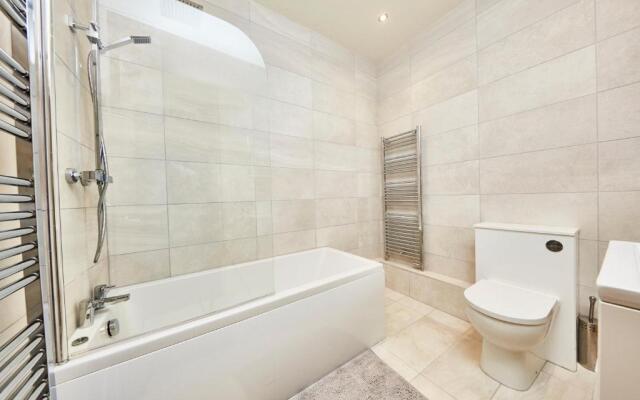 Stunning Central Gems of Harrogate - Sleeps 18!