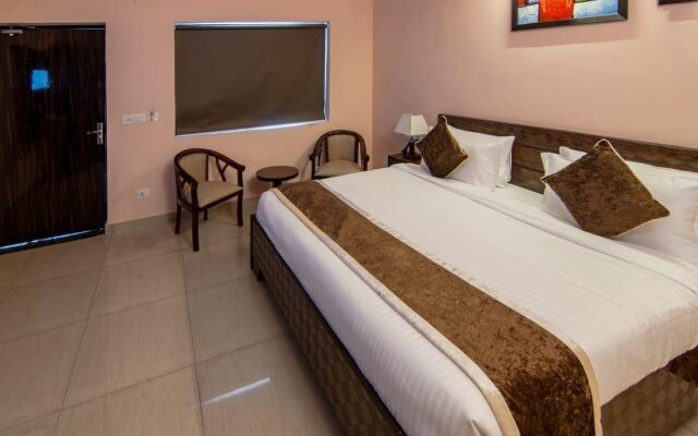 Corbett D Resort